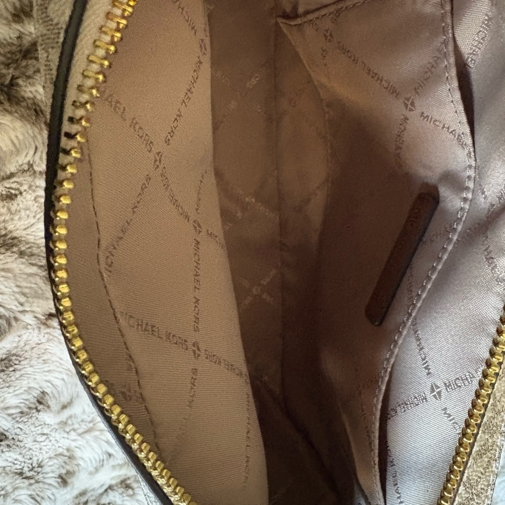 NWT Michael Kors Jet Set Large East West Chain Crossbody Vanilla - Picture 8 of 14